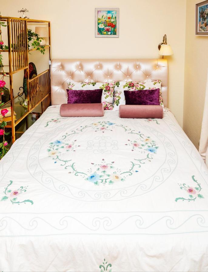 Ferienwohnung La Boheme - The Magic Of Riga & Free Parking Exterior foto